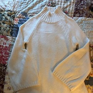 Winter white Ann Taylor tunic sweater